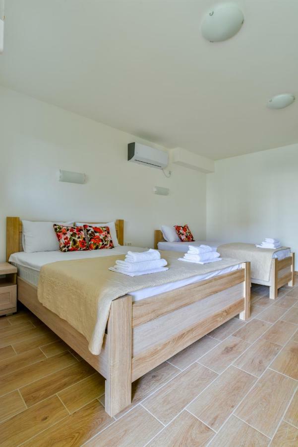 Apartmani Marina Kopitovic Petrovac Exterior photo
